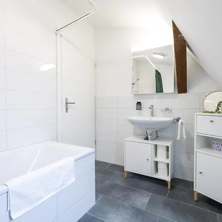 Duplex - Constance - Self Check-in - Parking - 4-keys Apartament Rorschach